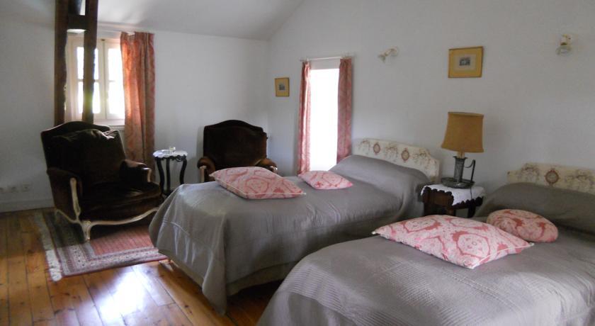 Chateau De La Moissetie Aurillac Room photo