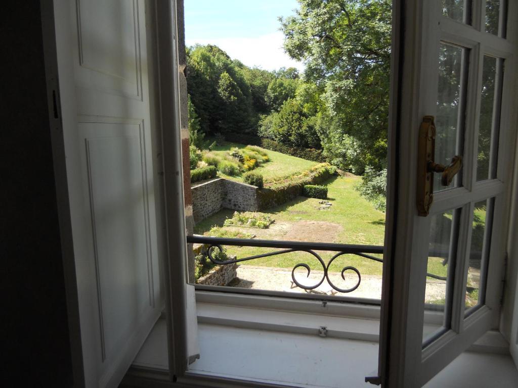 Chateau De La Moissetie Aurillac Room photo